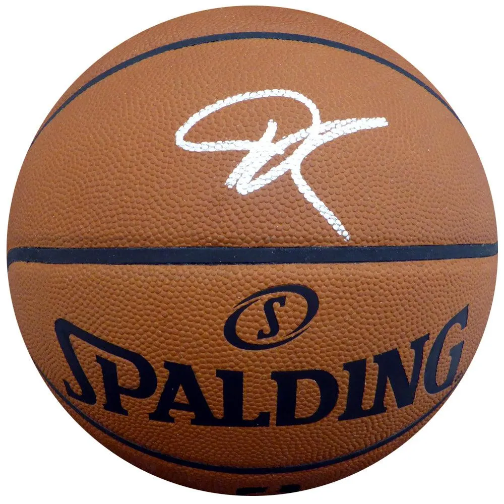 Giannis Antetokounmpo Autographed Official Spalding NBA Leather Basketball Milwaukee Bucks Beckett BAS Stock #148316