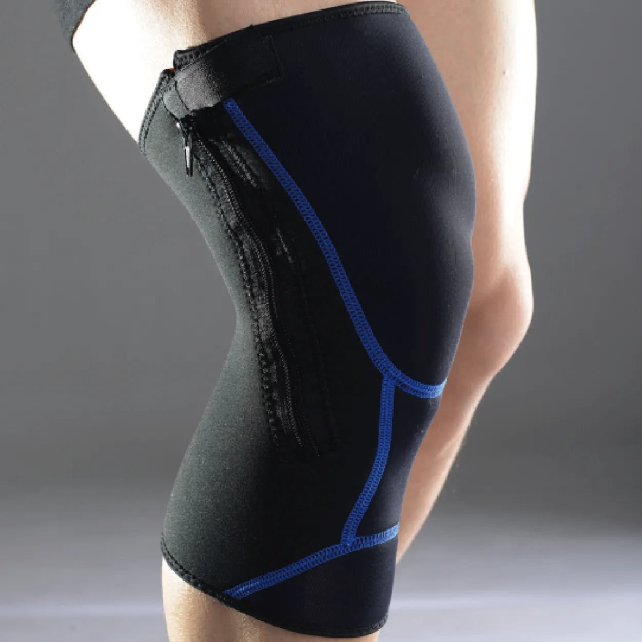 Zipped Compression Knee Support - S/M